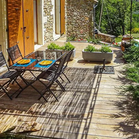 In With Outdoor Swimming Pool Holiday home *